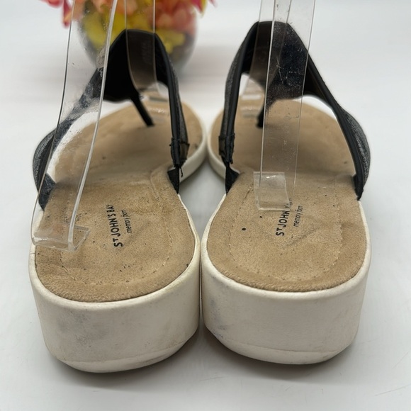 St. John's Bay  Memory Foam Footbed Gray Black Thong Sandal Size 11 FFT6853 - Picture 3 of 6